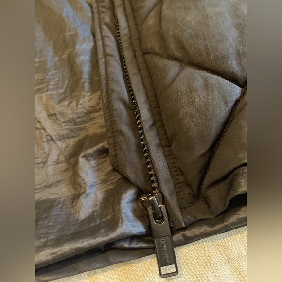 Frank and Oak Packable Skyline Puffer - Picture 8 of 9